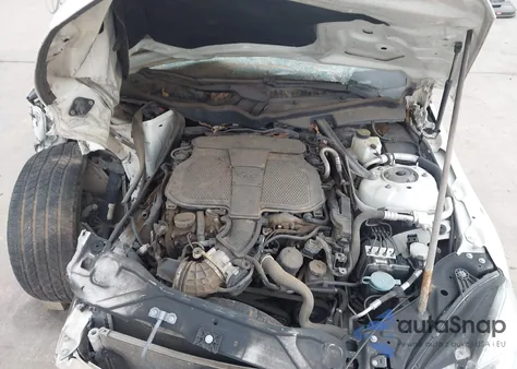 2012 Mercedes-Benz E 350 z USA, uszkodzony, nr VIN WDDHF5KB0CA610191